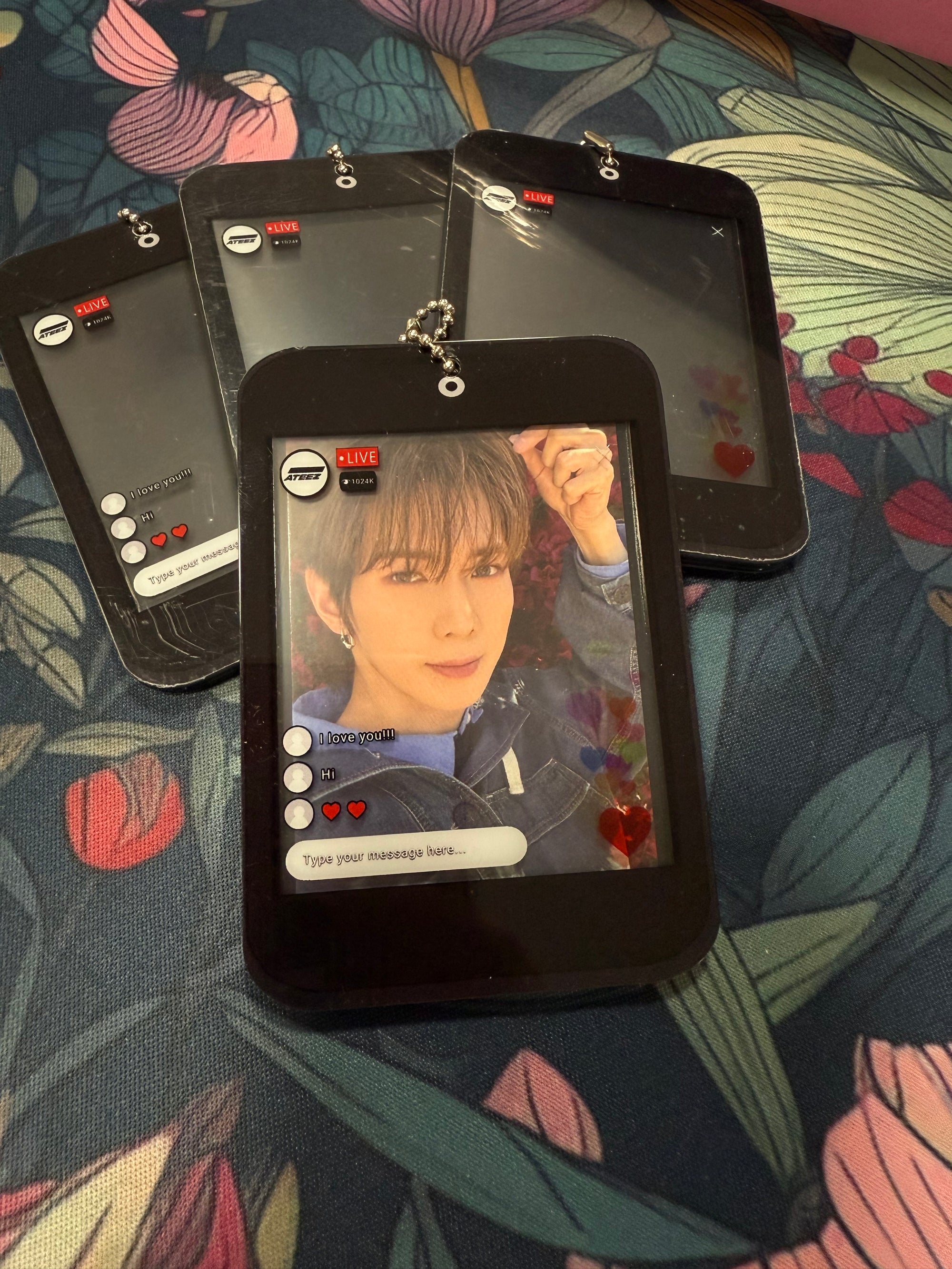 ATEEZ-Inspired Photocard Holder - Insta Live Frame (Ossicone Arts)