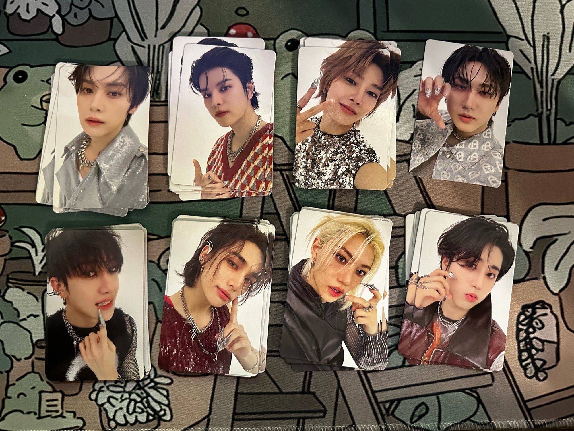 STRAY KIDS - ATE - Apple Music Preorder Benefit Photocard-SQ1370388