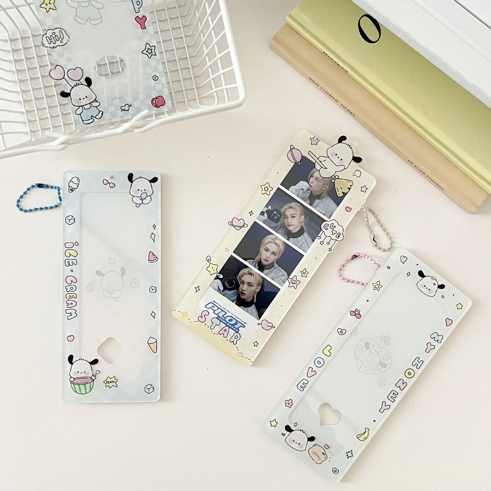 4-cut Photo Card Holder Acrylic Frame - Sweet Puppy-SQ2122811