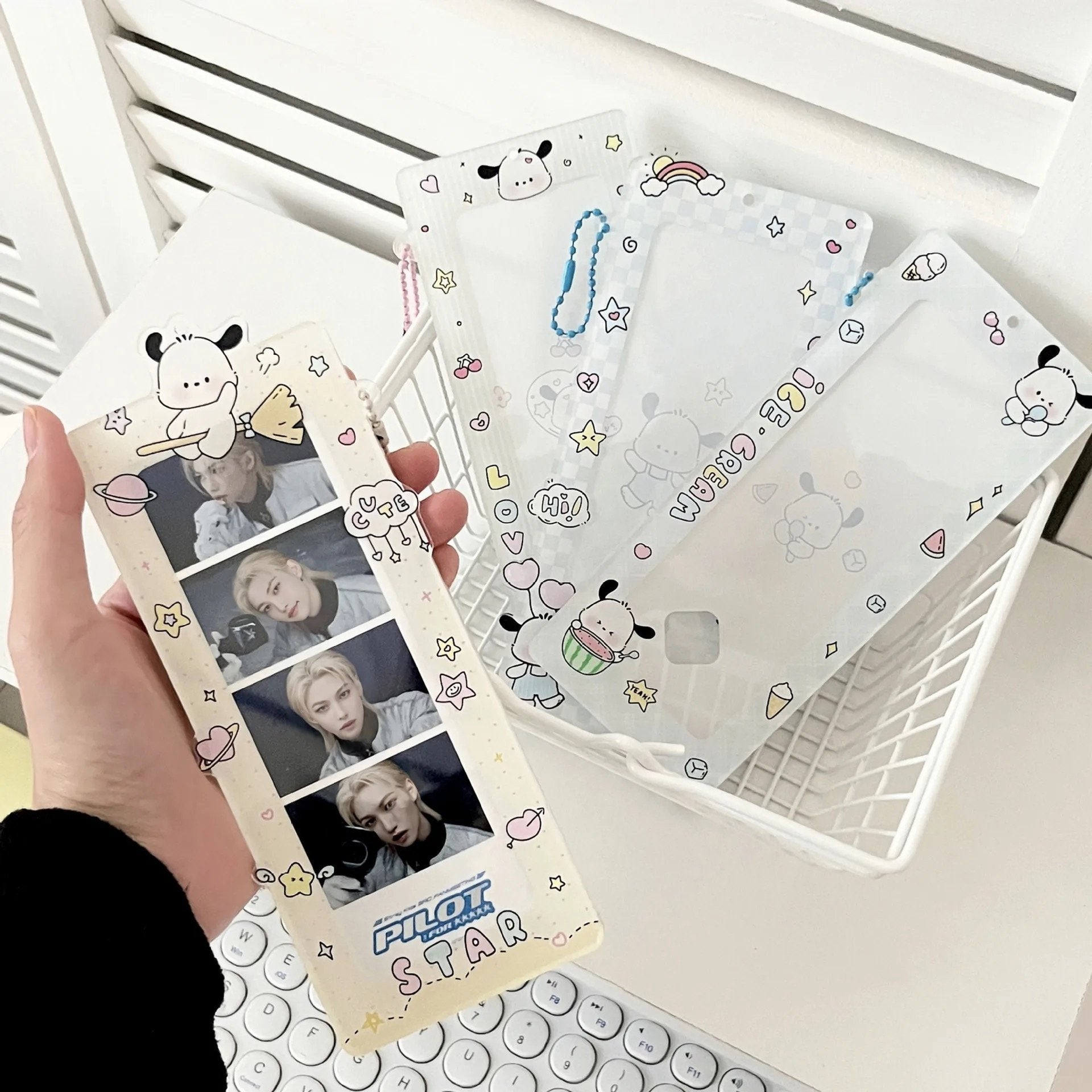 4-cut Photo Card Holder Acrylic Frame - Sweet Puppy-SQ2122811