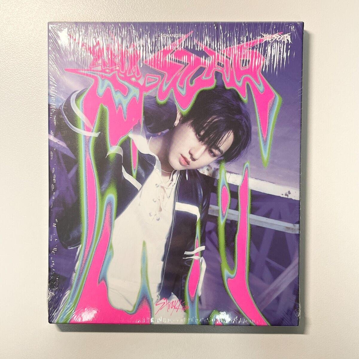[Stray Kids] 8th Mini Album [樂-STAR] (Postcard Version)-SQ0212700