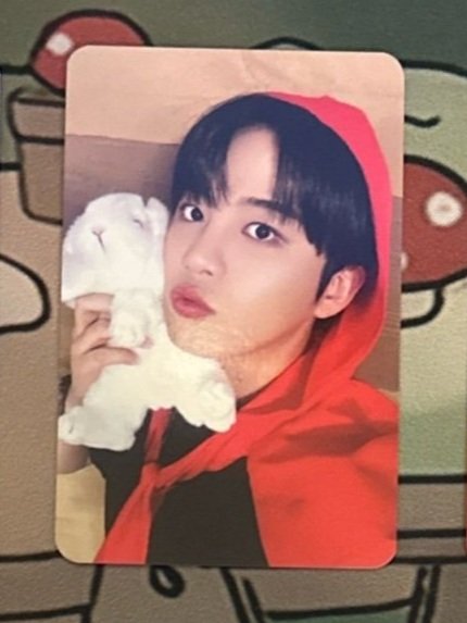 [ATEEZ] Golden Hour - MAKESTAR Hood (Red Riding Hood) Preorder Benefit Photocard-SQ8715073