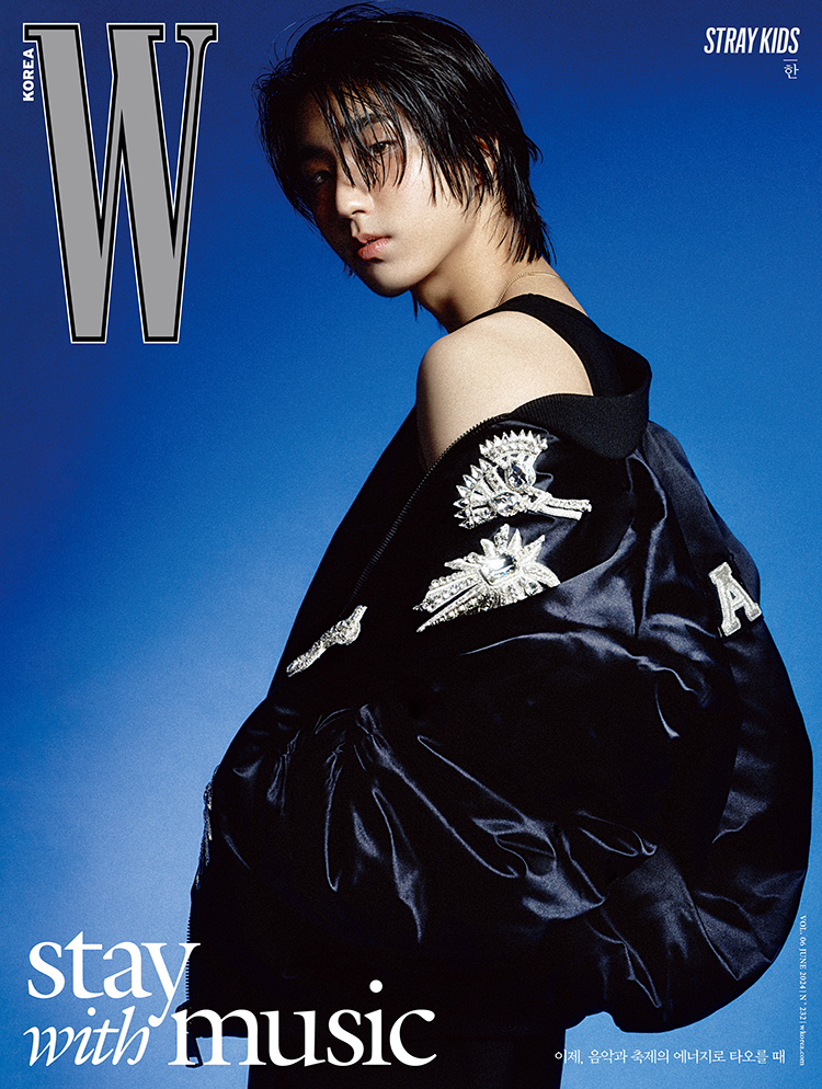 [Magazine] W Korea Vol. 6 2024 (Cover : Stray Kids)-SQ2815457