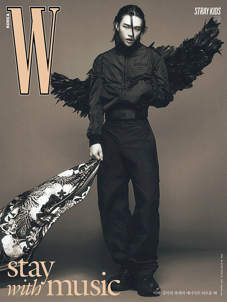 [Magazine] W Korea Vol. 6 2024 (Cover : Stray Kids)-SQ2815457