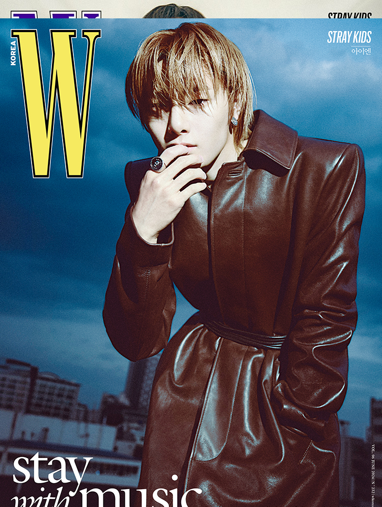 [Magazine] W Korea Vol. 6 2024 (Cover : Stray Kids)-SQ2815457