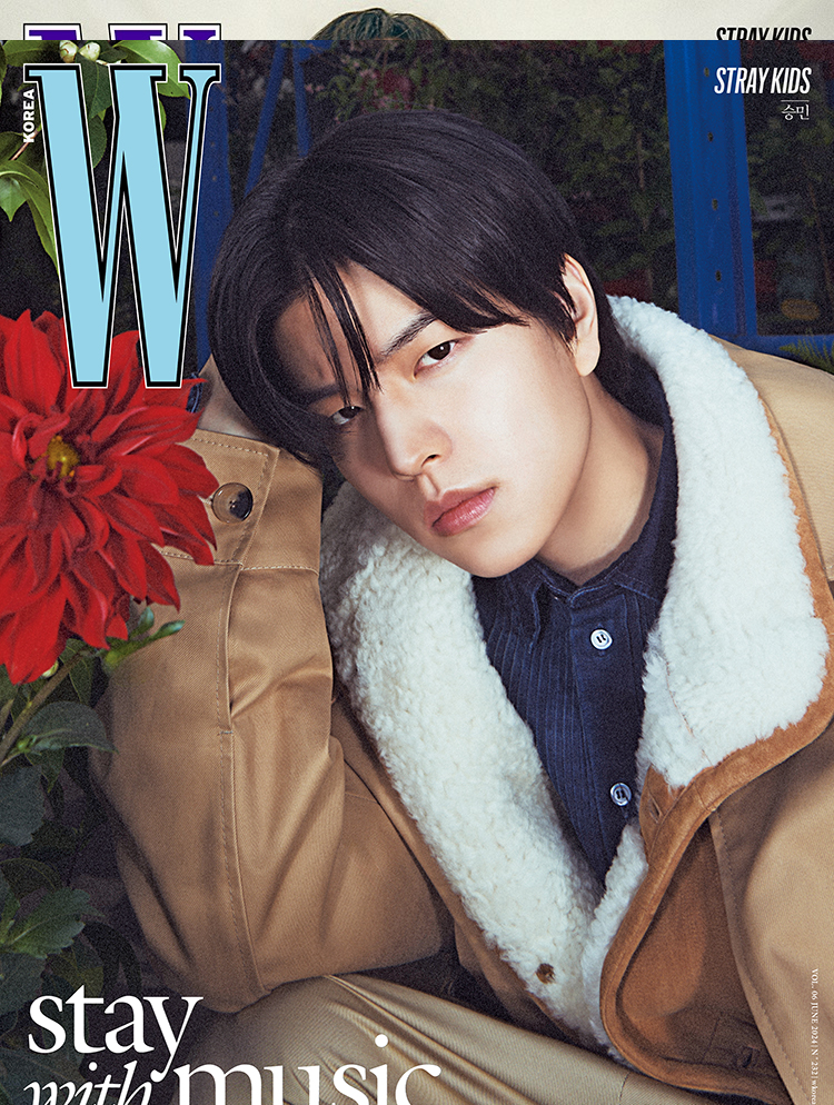 [Magazine] W Korea Vol. 6 2024 (Cover : Stray Kids)-SQ2815457